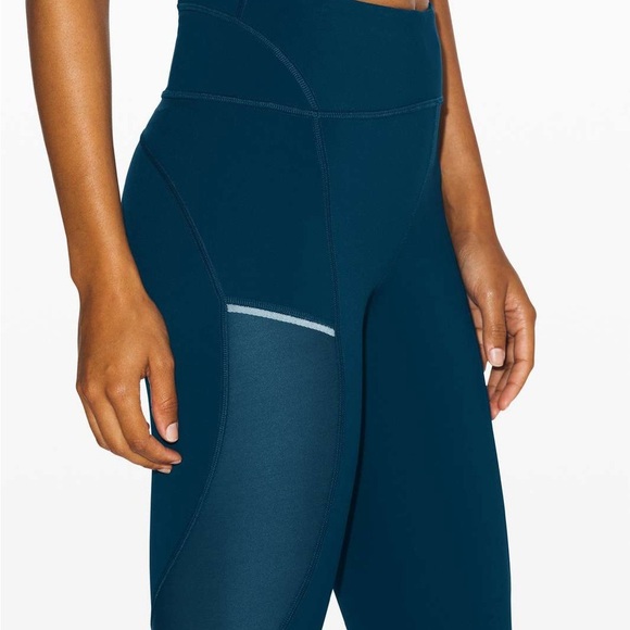 Lululemon crop leggings - Picture 4 of 11